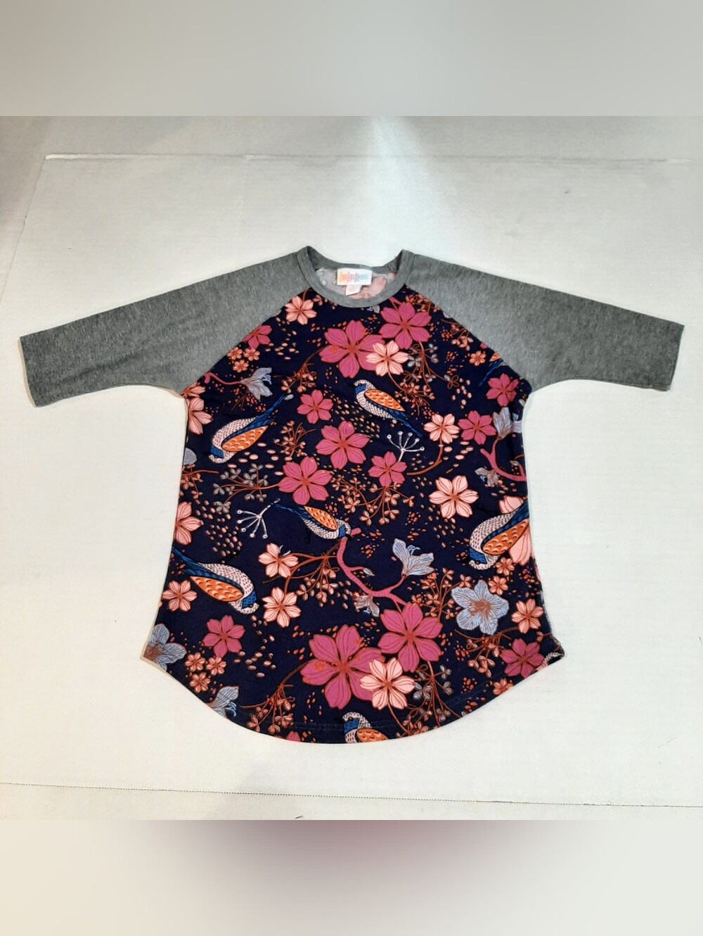 LuLaRoe Randy raglan baseball tee Girls Size 6